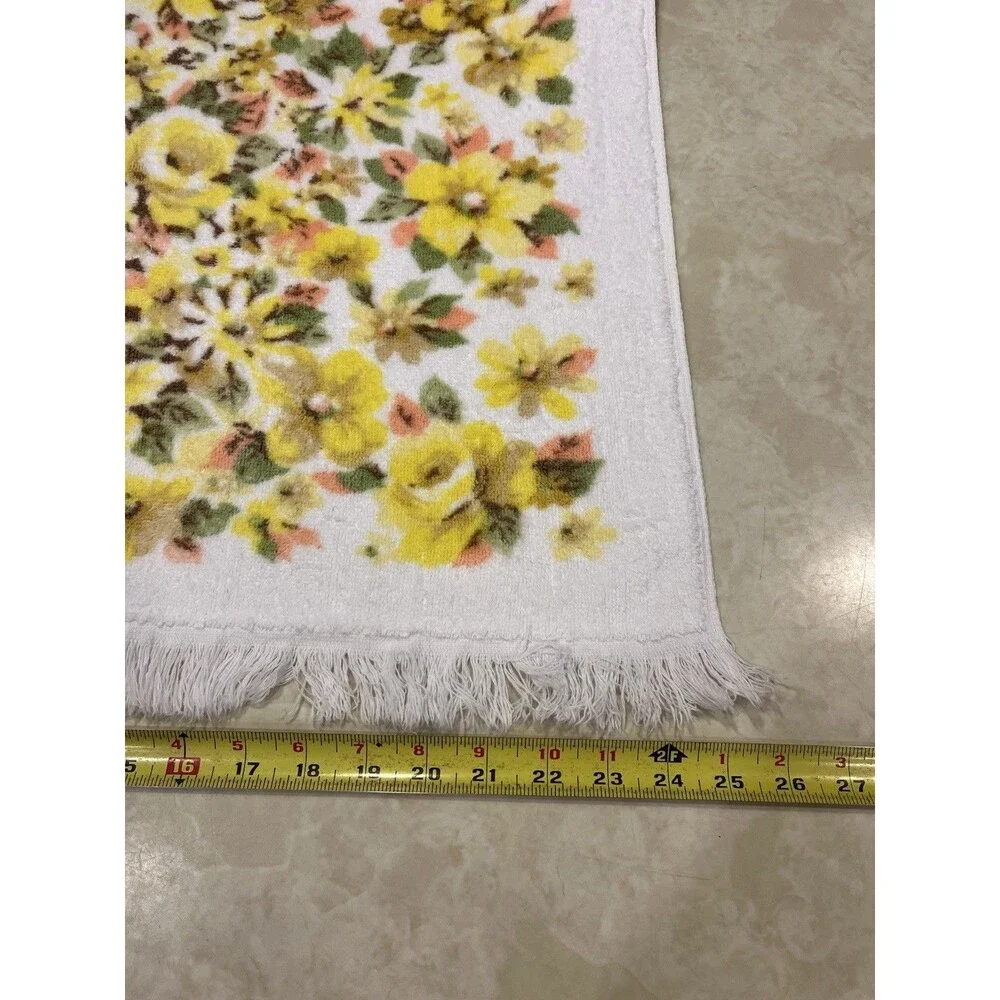 Vtg 70s Springmaid Bath Towel Floral Fringe 100% Cotton USA Made EUC